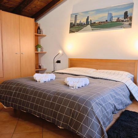 10' From Malpensa Casa Moderna, Netflix & Wi-Fi Apartment Casorate Sempione Luaran gambar