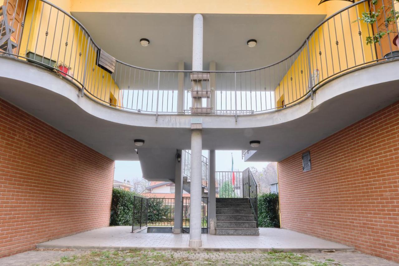 10' From Malpensa Casa Moderna, Netflix & Wi-Fi Apartment Casorate Sempione Luaran gambar